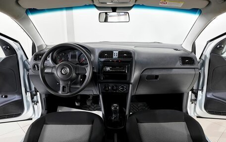 Volkswagen Polo VI (EU Market), 2013 год, 689 000 рублей, 10 фотография