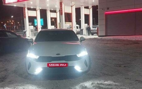 KIA K5, 2021 год, 2 300 000 рублей, 2 фотография