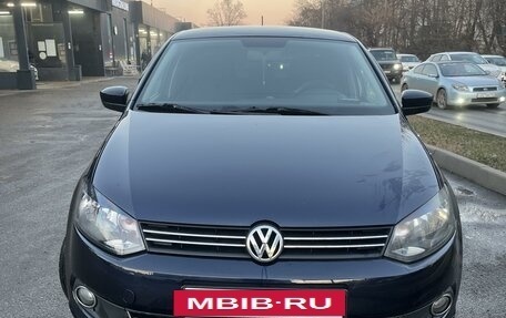 Volkswagen Polo VI (EU Market), 2013 год, 1 100 000 рублей, 2 фотография