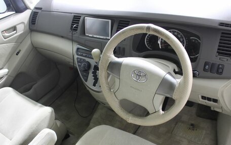 Toyota ISis I, 2009 год, 1 091 000 рублей, 12 фотография