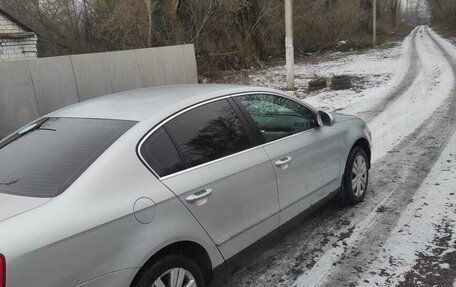 Volkswagen Passat B6, 2007 год, 530 000 рублей, 2 фотография