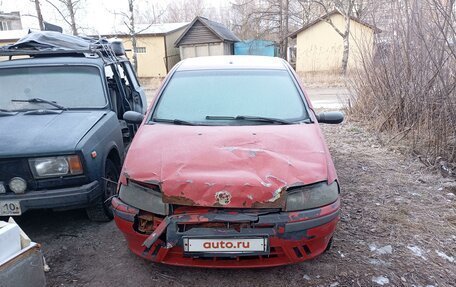 Fiat Punto III Punto Evo рестайлинг, 2003 год, 45 000 рублей, 2 фотография