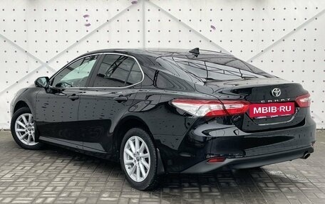 Toyota Camry, 2021 год, 2 990 000 рублей, 5 фотография