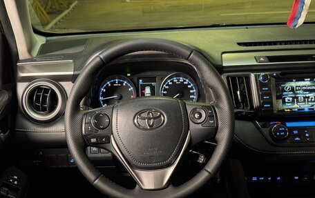 Toyota RAV4, 2015 год, 2 700 000 рублей, 10 фотография