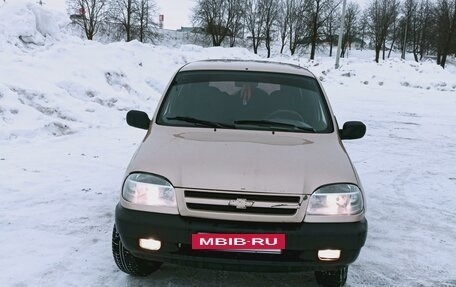 Chevrolet Niva I рестайлинг, 2004 год, 292 000 рублей, 7 фотография