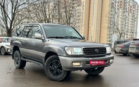 Toyota Land Cruiser 100 рестайлинг 2, 1999 год, 1 700 000 рублей, 4 фотография