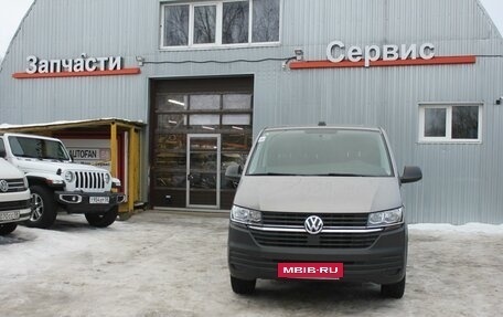 Volkswagen Transporter T6 рестайлинг, 2020 год, 4 200 000 рублей, 3 фотография