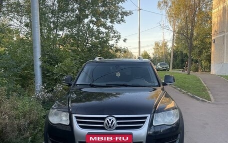 Volkswagen Touareg III, 2008 год, 1 100 000 рублей, 1 фотография