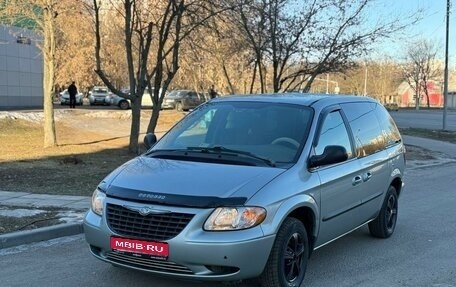 Chrysler Voyager IV, 2002 год, 420 000 рублей, 1 фотография