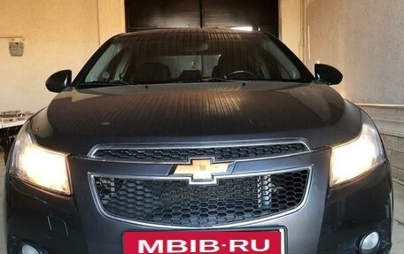 Chevrolet Cruze II, 2010 год, 630 000 рублей, 2 фотография