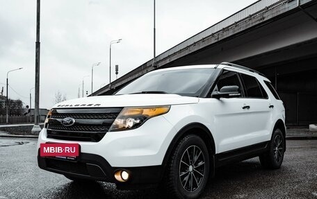 Ford Explorer VI, 2014 год, 2 850 000 рублей, 2 фотография