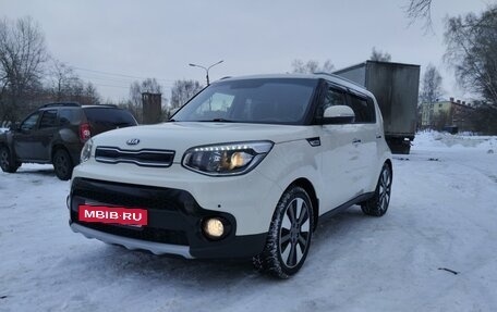 KIA Soul II рестайлинг, 2019 год, 2 000 000 рублей, 9 фотография