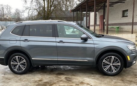 Volkswagen Tiguan II, 2019 год, 3 630 000 рублей, 6 фотография