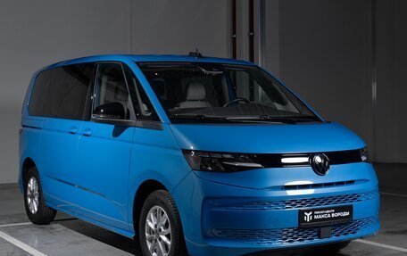 Volkswagen Multivan, 2021 год, 6 990 000 рублей, 5 фотография