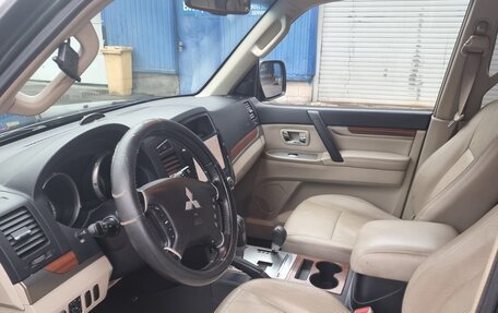 Mitsubishi Pajero IV, 2007 год, 1 750 000 рублей, 9 фотография