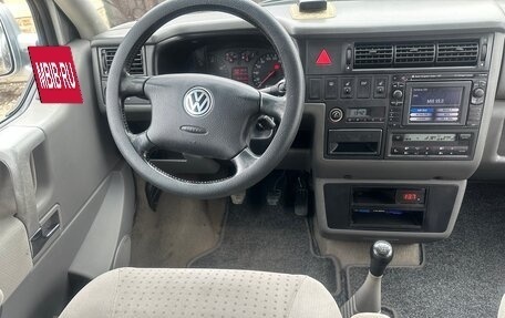 Volkswagen Caravelle T4, 2002 год, 1 450 000 рублей, 5 фотография