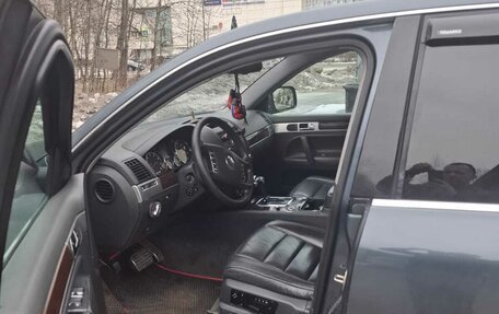 Volkswagen Touareg III, 2003 год, 700 000 рублей, 14 фотография