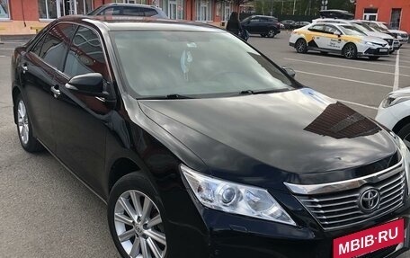 Toyota Camry, 2014 год, 1 830 000 рублей, 6 фотография