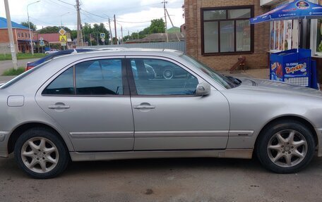 Mercedes-Benz E-Класс, 1999 год, 620 000 рублей, 6 фотография