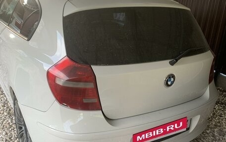 BMW 1 серия, 2010 год, 850 000 рублей, 3 фотография