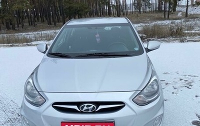 Hyundai Solaris II рестайлинг, 2011 год, 960 000 рублей, 1 фотография