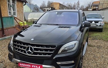 Mercedes-Benz M-Класс, 2012 год, 2 550 000 рублей, 3 фотография