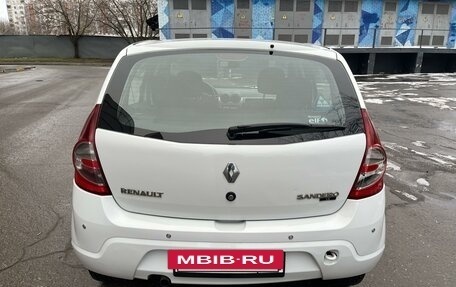 Renault Sandero I, 2012 год, 700 000 рублей, 3 фотография