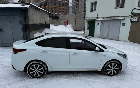 Hyundai Solaris II рестайлинг, 2017 год, 1 500 000 рублей, 7 фотография