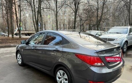 Hyundai Solaris II рестайлинг, 2015 год, 1 290 000 рублей, 4 фотография