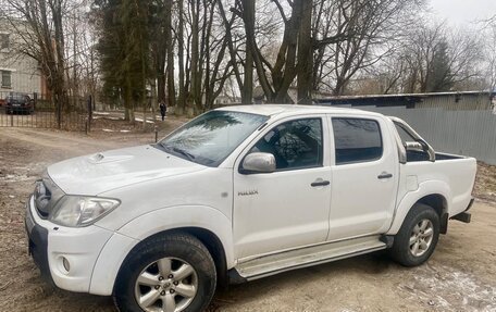 Toyota Hilux VII, 2011 год, 2 190 000 рублей, 2 фотография