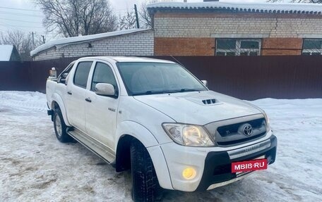 Toyota Hilux VII, 2011 год, 2 190 000 рублей, 26 фотография