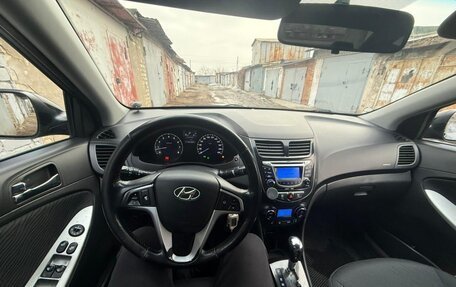 Hyundai Solaris II рестайлинг, 2011 год, 760 000 рублей, 9 фотография