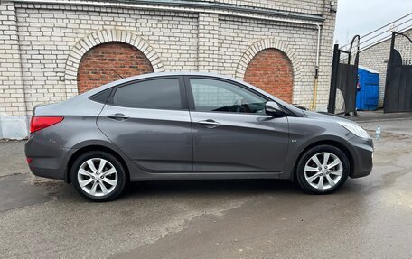 Hyundai Solaris II рестайлинг, 2013 год, 1 050 000 рублей, 4 фотография