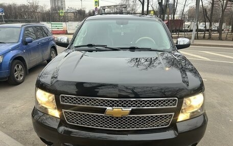 Chevrolet Tahoe III, 2011 год, 2 570 000 рублей, 3 фотография