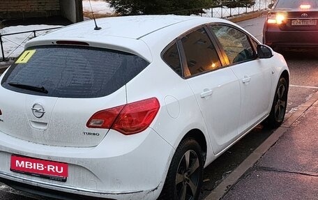 Opel Astra J, 2013 год, 750 000 рублей, 2 фотография