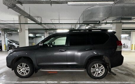 Toyota Land Cruiser Prado 150 рестайлинг 2, 2013 год, 3 500 000 рублей, 2 фотография