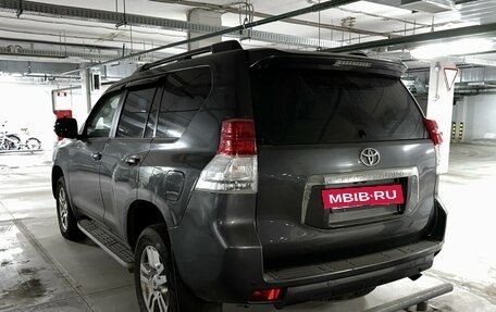 Toyota Land Cruiser Prado 150 рестайлинг 2, 2013 год, 3 500 000 рублей, 5 фотография