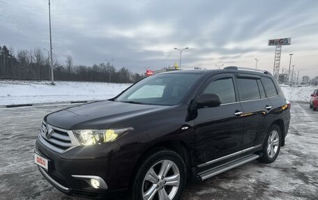 Toyota Highlander III, 2011 год, 2 550 000 рублей, 9 фотография