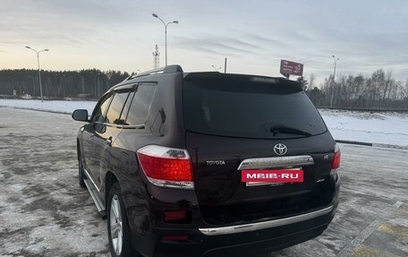 Toyota Highlander III, 2011 год, 2 550 000 рублей, 10 фотография