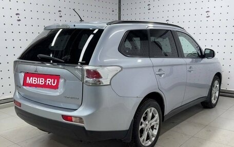 Mitsubishi Outlander III рестайлинг 3, 2012 год, 1 630 000 рублей, 2 фотография