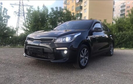 KIA Rio IV, 2019 год, 1 550 000 рублей, 2 фотография