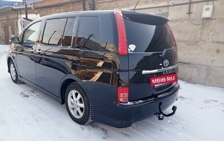 Toyota ISis I, 2010 год, 1 425 000 рублей, 4 фотография