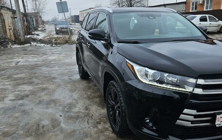 Toyota Highlander III, 2016 год, 4 500 000 рублей, 2 фотография