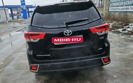 Toyota Highlander III, 2016 год, 4 500 000 рублей, 4 фотография