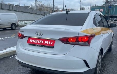 Hyundai Solaris II рестайлинг, 2021 год, 1 395 000 рублей, 3 фотография