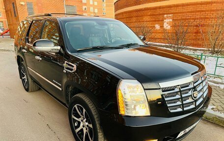 Cadillac Escalade III, 2012 год, 2 185 000 рублей, 4 фотография