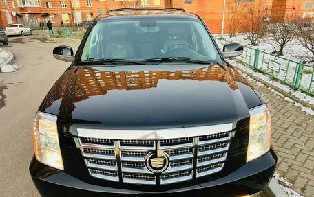 Cadillac Escalade III, 2012 год, 2 185 000 рублей, 2 фотография