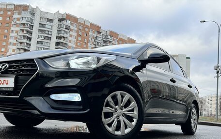 Hyundai Solaris II рестайлинг, 2017 год, 1 350 000 рублей, 2 фотография