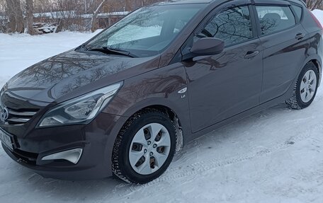 Hyundai Solaris II рестайлинг, 2014 год, 910 000 рублей, 3 фотография