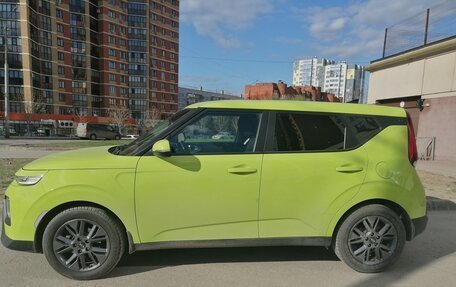 KIA Soul III, 2019 год, 2 400 000 рублей, 2 фотография